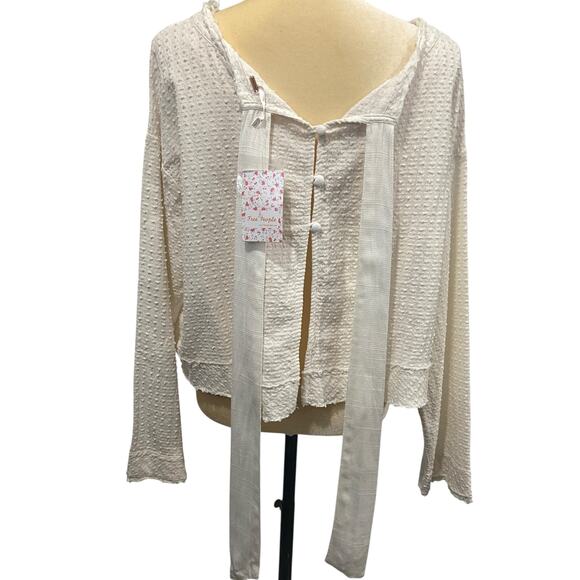 Free People Ivory Top Walking in Hueco New with tag Size Small - Picture 7 of 11